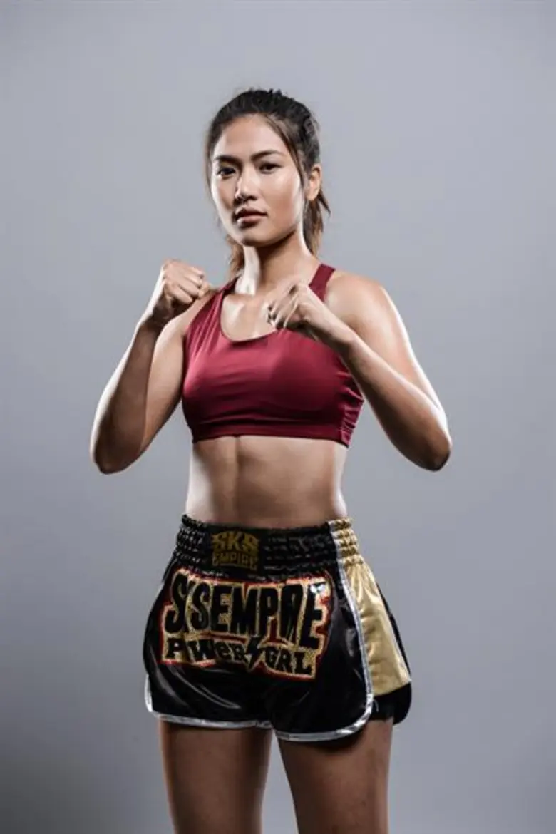 สิทธิชัย ศิษย์สองพี่น้อง แชมป์โลกชาวไทยผู้เกรียงไกร ป้องกันเข็มขัดแชมป์โลกรุ่นไลต์เวท ศึกกลอรี คิกบ๊อกซิ่ง รายการ"กลอรี่ 57" เมืองเซิ่นเจิ้น ประเทศสาธารณรัฐประชาชนจีน วันที่ 25 สิงหาคมนี้