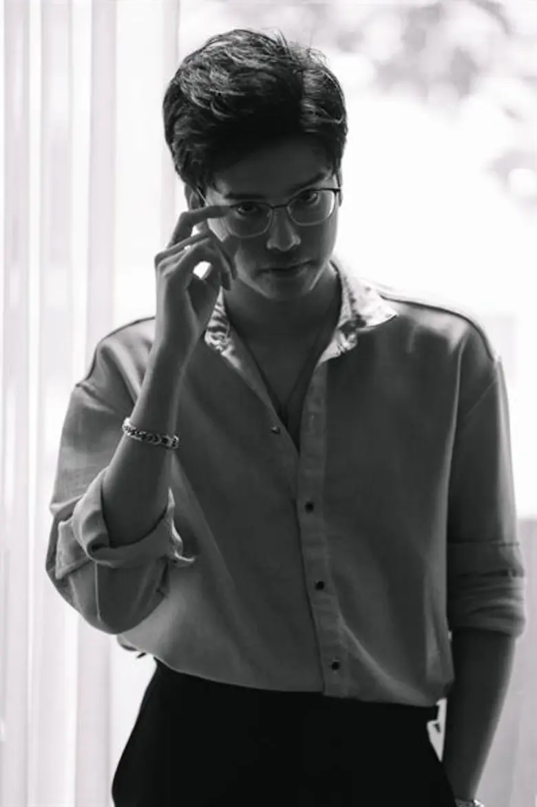 นิตยสารท่องไทย (ไท่ กว๋อ ทง) ฉบับล่าสุด ป...