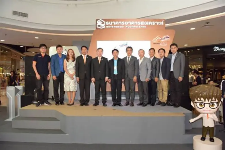 นายสุรชัย ดนัยตั้งตระกูล ประธานกรรมการธนา...