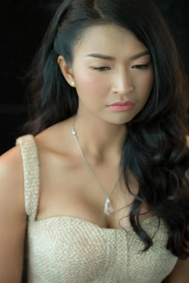 มีเสียงวิพากวิจารณ์ถึงมิวสิควีดีโอเพลง "พ...