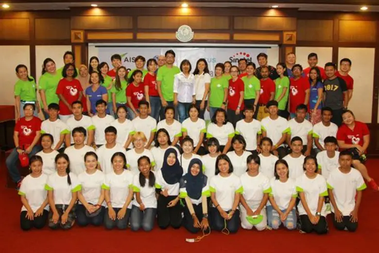 “เอไอเอส” จัดแคมป์ภาษาอังกฤษ ชวนน้องๆ โครงการสานรัก คนเก่งหัวใจแกร่ง ฝึกสนทนาภาษาอังกฤษกับเจ้าของภาษา