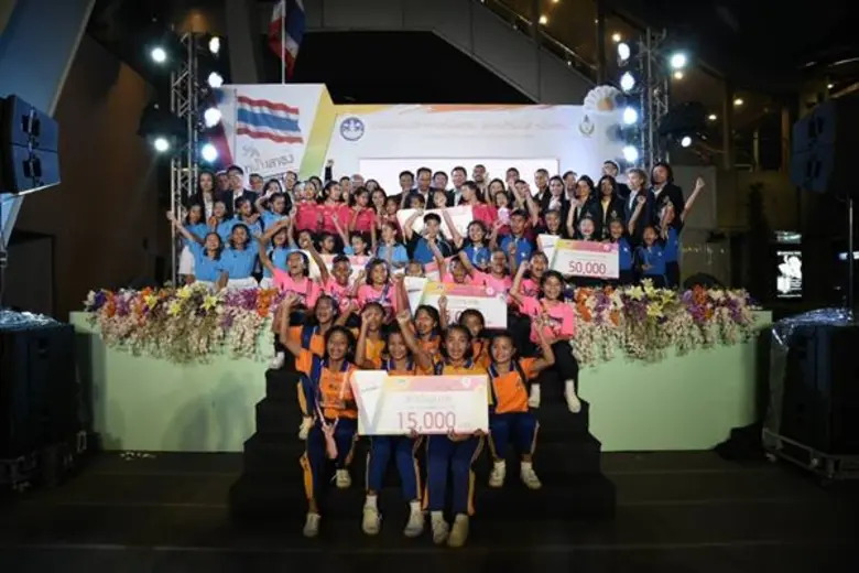 โรงเรียนนาครัวฯแชมป์บริหารกายหน้าเสาธง ประจำปี 2561