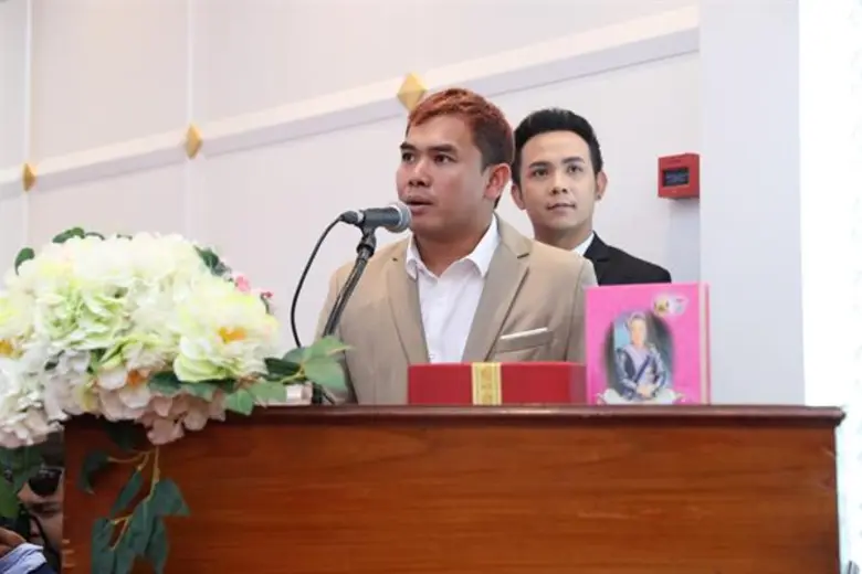 MOTHER OF THE YEAR 2018 เทิดเกียรติราชินี เชิดชูแม่ “ต้นแบบ” รางวัลบุคคลตัวอย่างแห่งปี “แม่ดีเด่น และ ลูกกตัญญู ปี 2561”