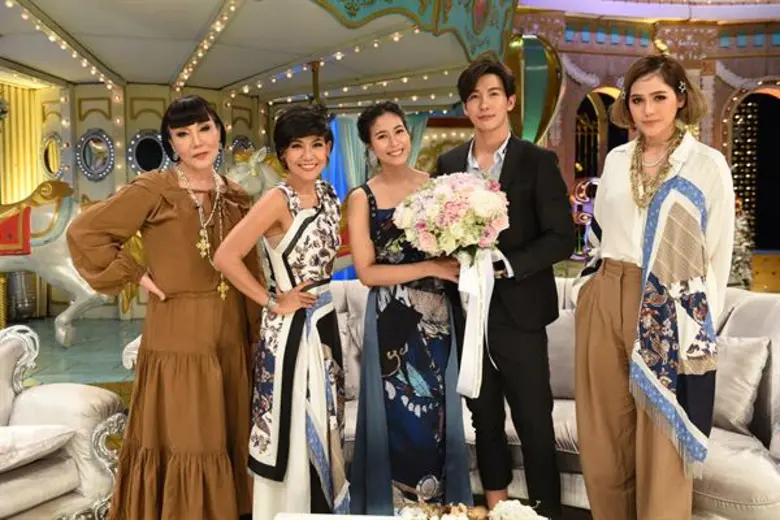 ทีวีไกด์: รายการ “3 แซบ” จากคู่จิ้นสู่คู่จริง!! “พุฒ-จุ๋ย” ย้อนเส้นทางหวาน อัพเดตงานแต่ง ใน '3 แซบ’