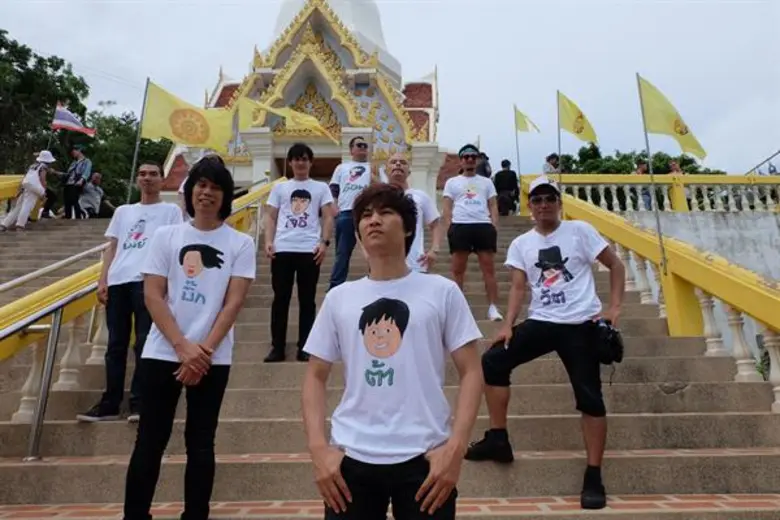 ตัวใครตัวมัน!! “พาราด็อกซ์” โดนท้าให้แข่งกันเซลฟี่กับยีราฟ!! ใน “พาด็อกซ์ทัวร์” 20 ส.ค.นี้