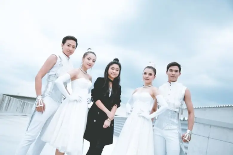 ปะแป้ง พลอยชมพู ส่งซิงเกิ้ล “หอบฝันสู่เมืองใหญ่” ตัวแทนกำลังใจให้คนสู้ตามฝัน