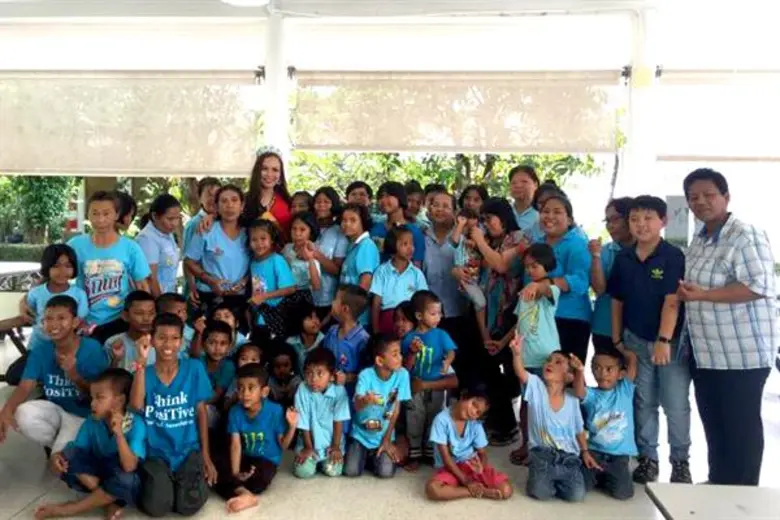 “จ๊ะเอ๋ วิภาวดี” น้ำตาคลอ..น้องๆตะวันฉายร้องเพลงให้ฟัง