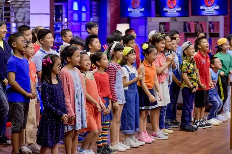 ทีวีไกด์: รายการ “มาสเตอร์เชฟ จูเนียร์ ประเทศไทย” เปิดฉาก “มาสเตอร์เชฟ จูเนียร์ ประเทศไทย” เด็กนับพันตบเท้าเข้าชิงชัยโชว์ฝีมือสุดคึกคัก