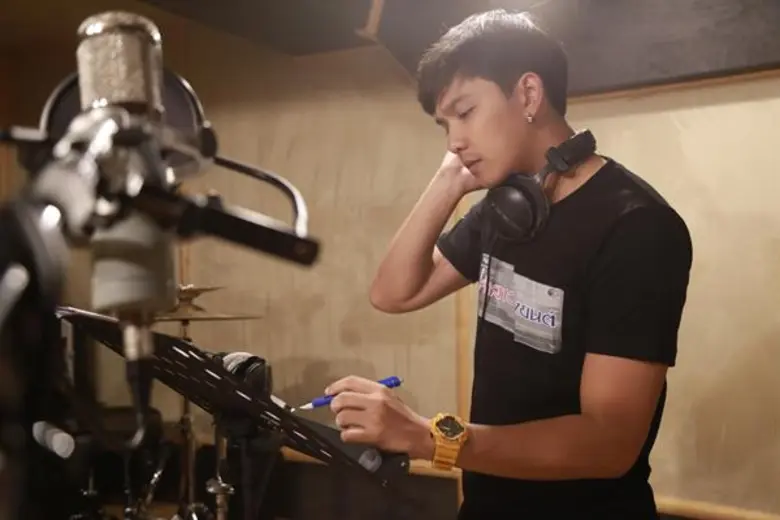 “อ้น-เกรท” โชว์เสียงร้องเพลงประกอบละคร “เจ้าสาวช่างยนต์”