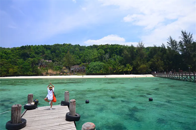 รัฐมนตรีกระทรวงการท่องเที่ยว ศิลปะ และวัฒนธรรมมาเลเซีย ร่วมโปรโมทเที่ยวบินปฐมฤกษ์โดยสายการบินไทยแอร์เอเชีย เส้นทางกรุงเทพ-โคตาคินาบาลู