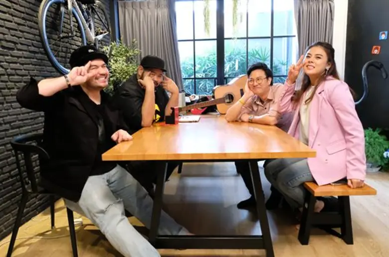 ทีวีไกด์: รายการ “เหย้าเยือนเพื่อนกัน” “ป๊อบ-ปองกูล” ชวนป่วน!! พา “เกลือ-ใบเฟิร์น” รื้อบ้าน “โอ๊ต-ปราโมทย์”