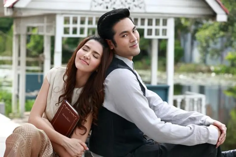 เรื่องย่อ: ดั่งพรหมลิขิตรัก