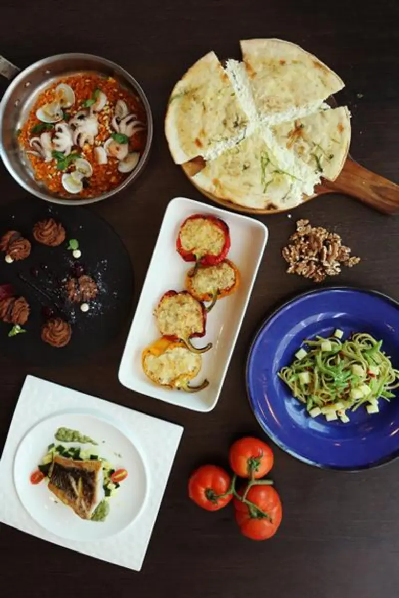 ห้องอาหารเลเทส เรซิพี โรงแรมเลอ เมอริเดีย...