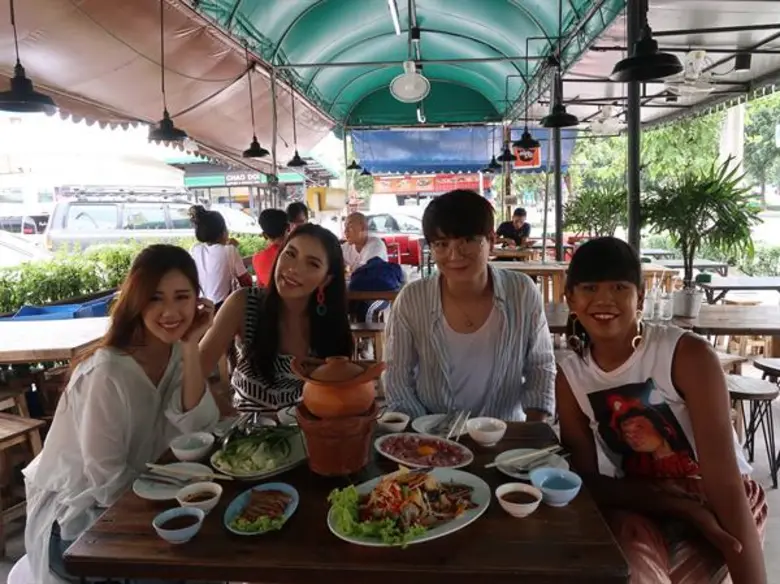 ทีวีไกด์: รายการ “#TEAMGIRL” “เจนนี่-มุก-เจน” ควงพระเอกฮอต “คริส” จัด “5 ร้านอร่อย เด็ด ดี ที่รัชดา”