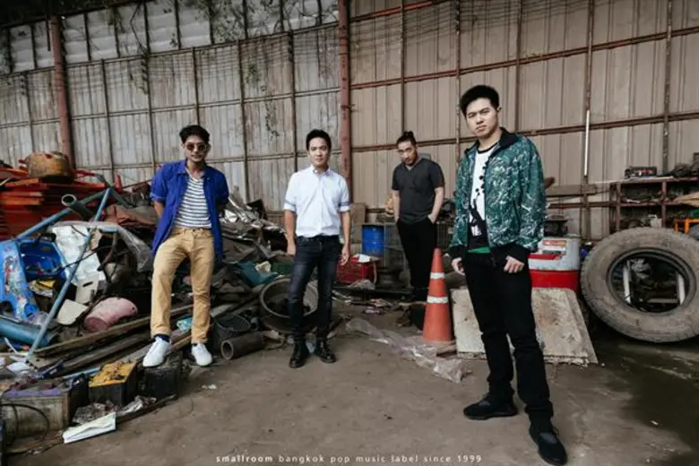 TATTOO COLOUR จัดเต็ม! ปล่อย MV "รองเท้าเก่า" 2 ตอน พร้อมดึง "กรรณ สวัสดิวัตน์ ประกบ แพร นิชา และ ดรีม ณัฐณิชา  เล่นบทดราม่า ที่ทำคนดูสะเทือนอารมณ์