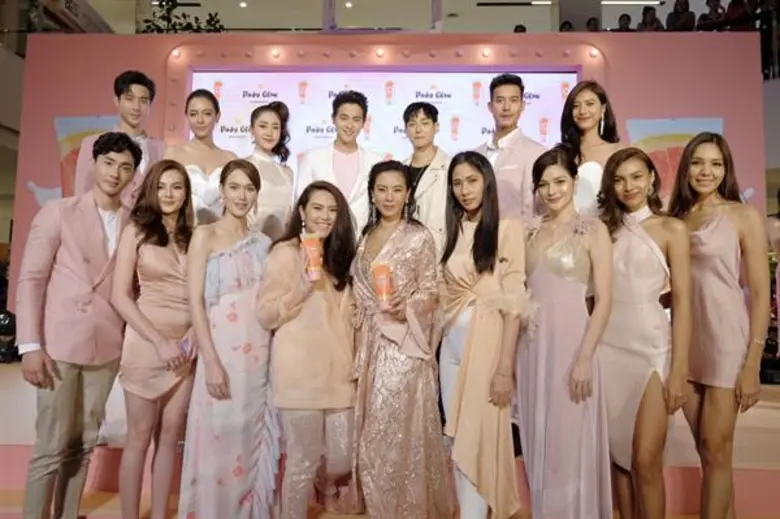 บอส “คริส” เปิดตัว “Pinky Glow” “เวียร์-เจมส์”ร่วมพิสูจน์ความหอม-เนียนนุ่ม