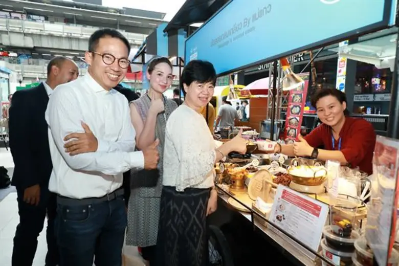 ททท. ร่วมกับ กลุ่มวังขนาย และ ออล ออฟ ลัค จัดงาน Bangkok Street Food – Canopy Eat up! ครั้งแรก! กับการรวมตัวของเหล่าเจเนอเรชั่น Y ทายาทผู้สืบทอด Street Food เมืองไทย ตัวจริง เสียงจริง!