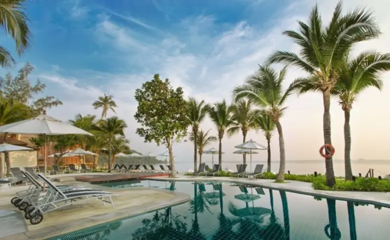 โรงแรมเมอร์เคียว ไอบิส เอราวัณ ประเทศไทย ...