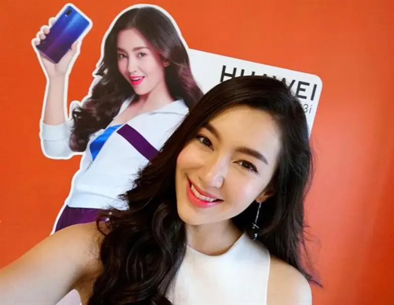 เผยเคล็ดลับ เซลฟี่ให้ได้อย่าง..ควีน “เบลล่า ราณี” บอกเลย “เซลฟี่ไม่ใช่เรื่องเล่นๆ!”