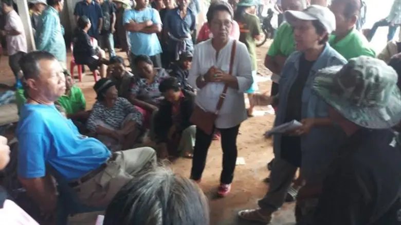 หัวหน้าผู้ตรวจราชการ ส.ป.ก. ลงพื้นที่ ประชุมชี้แจงแนวทางการจัดที่ดินทำกินให้ชุมชน ตามนโยบายรัฐบาล ตรวจติดตามงานและเยี่ยมราษฎร หมู่ 5 ตำบลไทรทอง อำเภอชัยบุรี จังหวัดสุราษฎร์ธานี