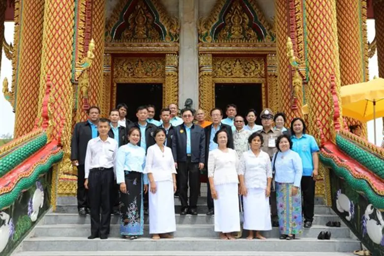 นายวีระ โรจน์พจนรัตน์ รัฐมนตรีว่ากระทรวงว...