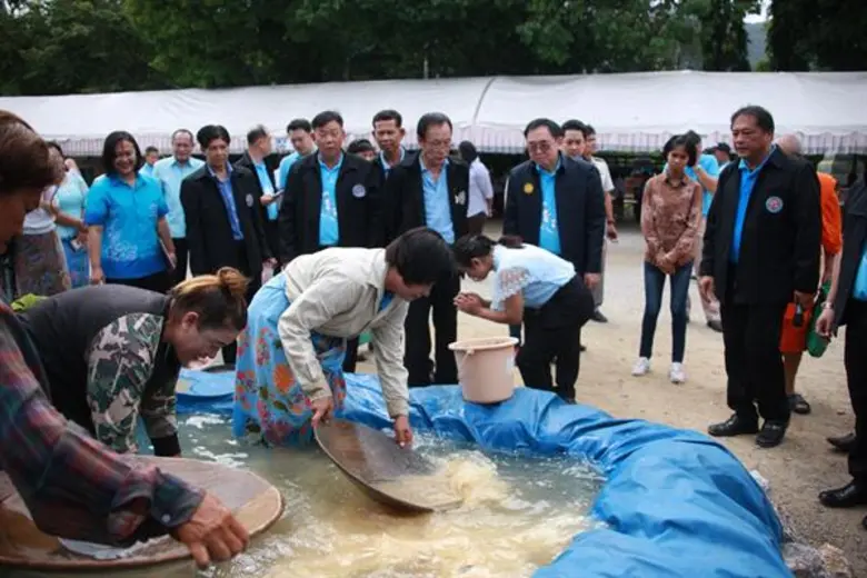 รมว.วธ.ตรวจเยี่ยมแหล่งโบราณสถาน-งานวัด-ชุมชนคุณธรรมในจ.ระนอง-ชุมพรในการประชุมครม.สัญจรภาคใต้ หนุนพัฒนาให้เป็นแหล่งเรียนรู้ทางวัฒนธรรม ช่วยสร้างอาชีพ-รายได้สู่ปชช.-ท้องถิ่น