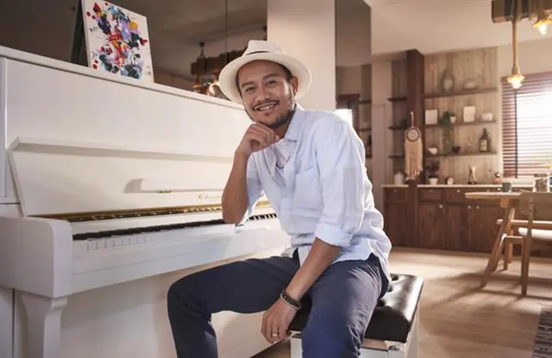 สิงโต นำโชค ผู้ชายคนนี้ไม่ได้มีดีแค่เสียงเพลง กับบทบาทใหม่ "Design Artist" กับไอเดียการตกแต่งบ้านภายใต้แนวคิด "ความสุขแรก"