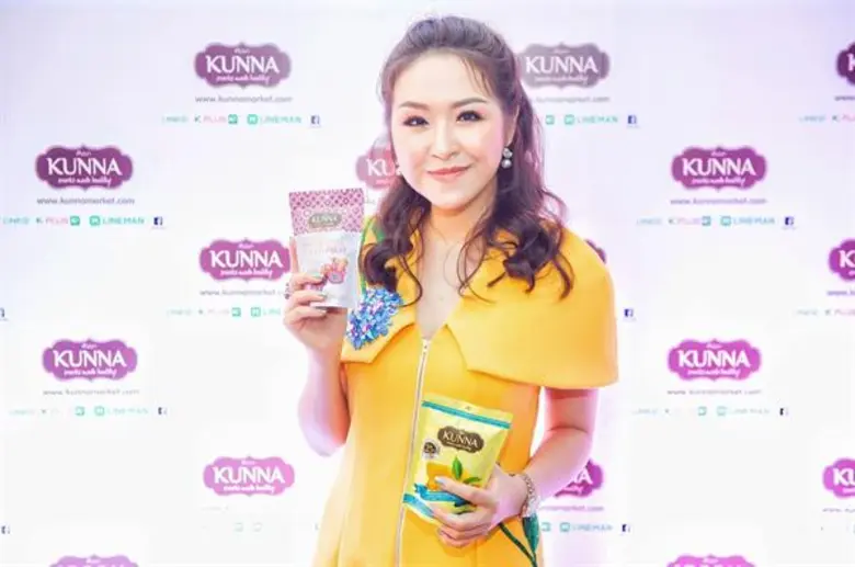 “KUNNA” คันนา ผลไม้อบแห้ง ขนมของฝากที่ 1 ในใจนักท่องเที่ยว เปิดบริการเดลิเวอรี่ “KUNNA Online: We pack, you give.” ส่งตรงของฝากยุคใหม่ ตอบโจทย์ผู้บริโภคยุคดิจิทัล พร้อม “ณเดชน์ คูกิมิยะ” มาร่วมเป็นแขกรับเชิญพิเศษ