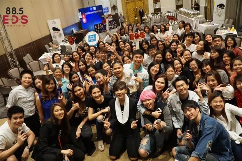 วันพิเศษ สำหรับเพื่อนคนพิเศษ S... คลื่นเพ...