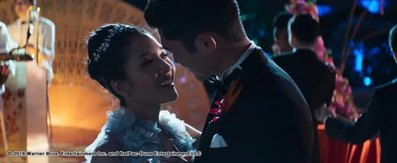 Movie Guide: ทุกคนต่างตกหลุมรัก อย่างคลั่งไคล้ ไปกับ "Crazy Rich Asians - เครซี่ ริช เอเชี่ยนส์ เหลี่ยมโบตั๋น"