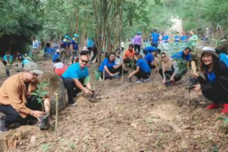 ผู้บริหารและพนักงานทรู อารีน่า หัวหิน ร่ว...