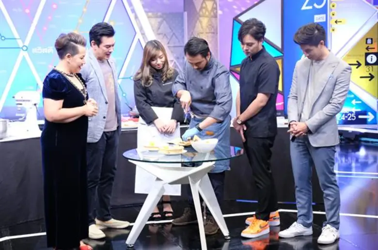 ทีวีไกด์: “ชาคริต” ยกครัว!!ปรุงอาหารกลางรายการ “สวัสดี Station”