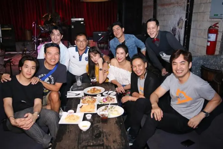 หลังจากเหน็ดเหนื่อยทุ่มเทถ่ายทำกันมาหลายเ...