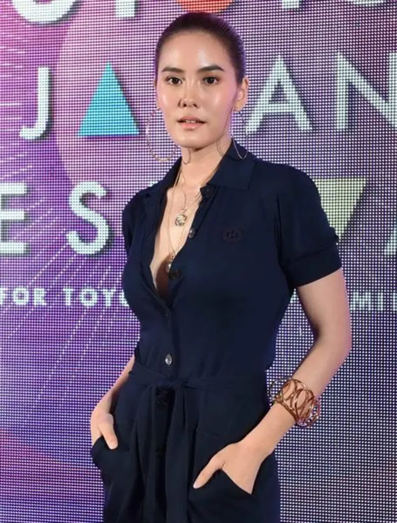 ออร่าว่าที่เจ้าสาวพุ่งมาก ล่าสุดนางเอกฮอต...