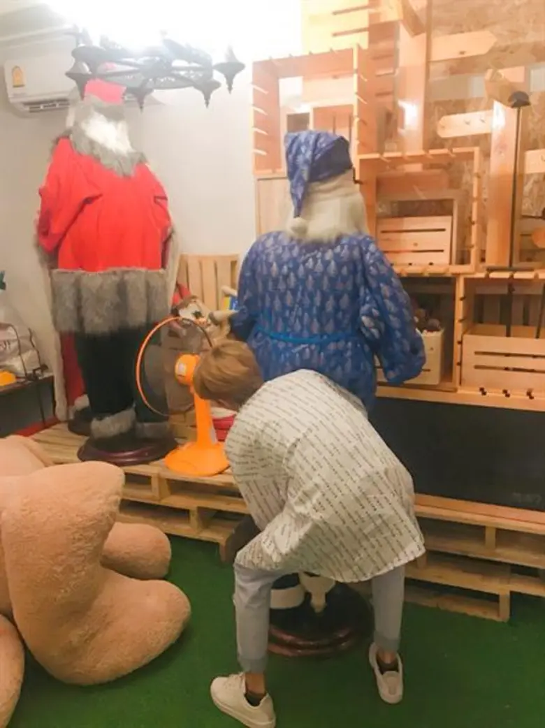 “กล้วย อาร์สยาม” ลุ้นระทึกน้ำท่วมเพชรบุรี เตรียมรับมือ...ปิดร้านนม...เร่งขนของหนี