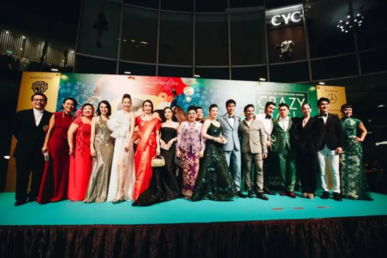หรูเลิศ! คึกคัก! จัดเต็ม! ทัพนักแสดงจาก "Crazy Rich Asians" ร่วมงาน "Singapore Red Carpet Screening"เปิดตัวภาพยนตร์สุดยิ่งใหญ่ ที่ประเทศสิงคโปร์
