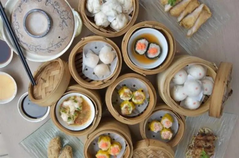 ห้องอาหารจีนลก หว่า ฮิน โรงแรม โนโวเทล กร...