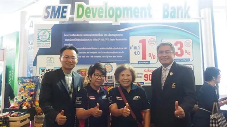 ธพว.จับมือ PTTOR และ สมาคมการค้าผู้แทนจำหน่ายสถานีบริการน้ำมันพลังไทย นำร่องโมเดลปั๊มน้ำมัน PTT 14 แห่ง เป็นศูนย์กลางเศรษฐกิจชุมชน