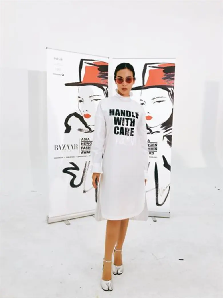 “เซ็นทรัล เอ็มบาสซี” เปิดบ้านสนับสนุนวงการแฟชั่นไทย สานฝันดีไซเนอร์รุ่นใหม่บนเวที “Harper’s Bazaar ASIA NEWGEN FASHION AWARD 2018” รอบชิงชนะเลิศ 28 ส.ค. นี้ ก่อนไปประชันระดับเอเชีย