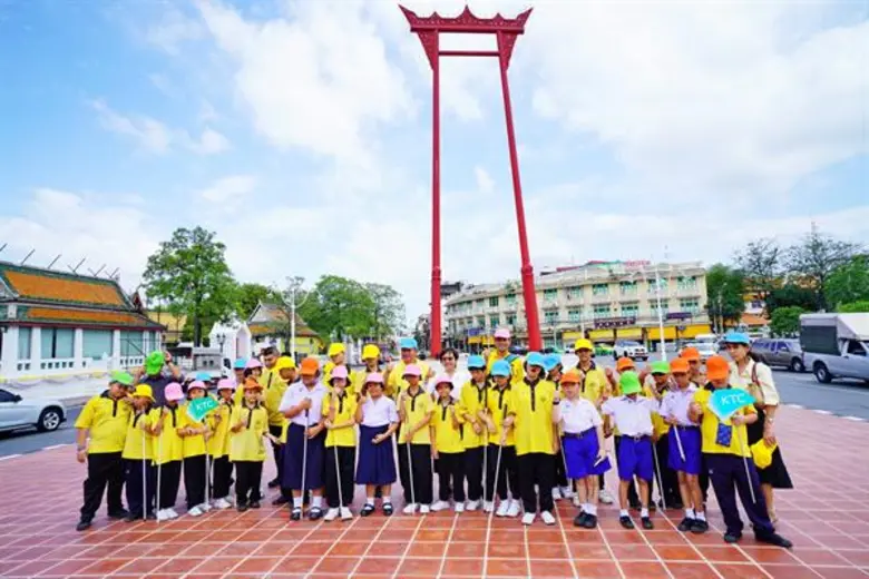 เคทีซีจัดกิจกรรม “เคทีซีชวนน้องใช้กายสัมผัสเรียนรู้ประวัติศาสตร์และภูมิปัญญาไทย”