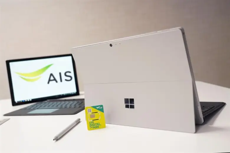 AIS ผนึกกำลัง Microsoft ประกาศความร่วมมือเปิดตัว นวัตกรรมแล็บท็อป “Surface Pro LTE” บนเครือข่ายที่ดีที่สุด เป็นครั้งแรกของไทย ตอบสนองไลฟ์สไตล์ชีวิตที่ลงตัว เพิ่มประสิทธิภาพการทำงานให้กับกลุ่มลูกค้าธุรกิจ