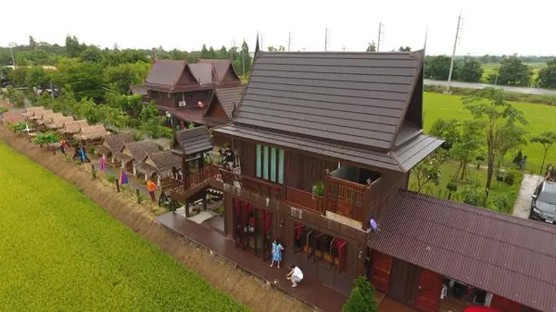 ทีวีไกด์: รายการ "สมุดโคจร On The Way" เปิดมิติใหม่แห่งการท่องเที่ยวเชิงเกษตร ภาคกลางเที่ยวใกล้ สัมผัสวิถีชีวิตชุมชนพื้นเมือง