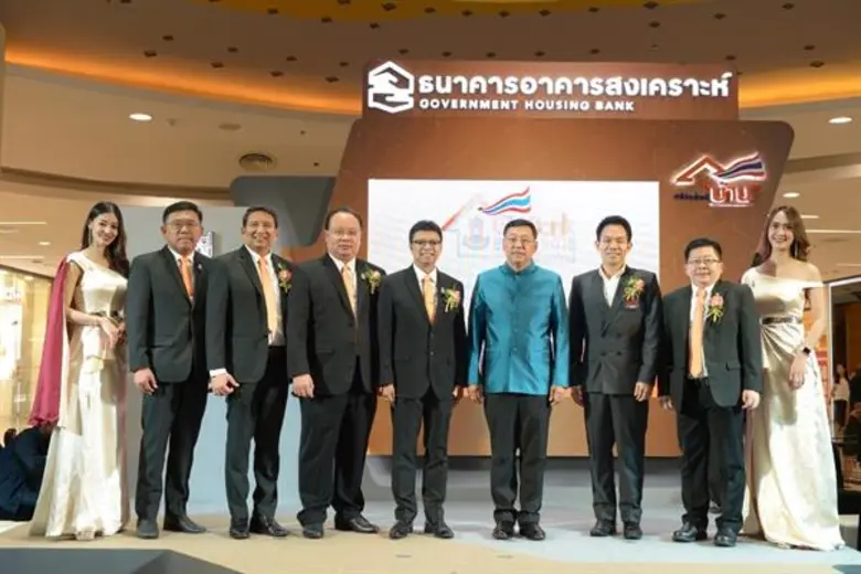 นายเลอพงษ์ ชูประยูร รองกรรมการผู้จัดการธน...