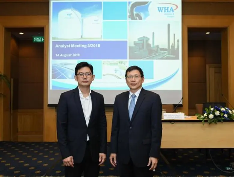 เมื่อเร็วๆ นี้ นายวิเศษ จูงวัฒนา (ขวา) ปร...