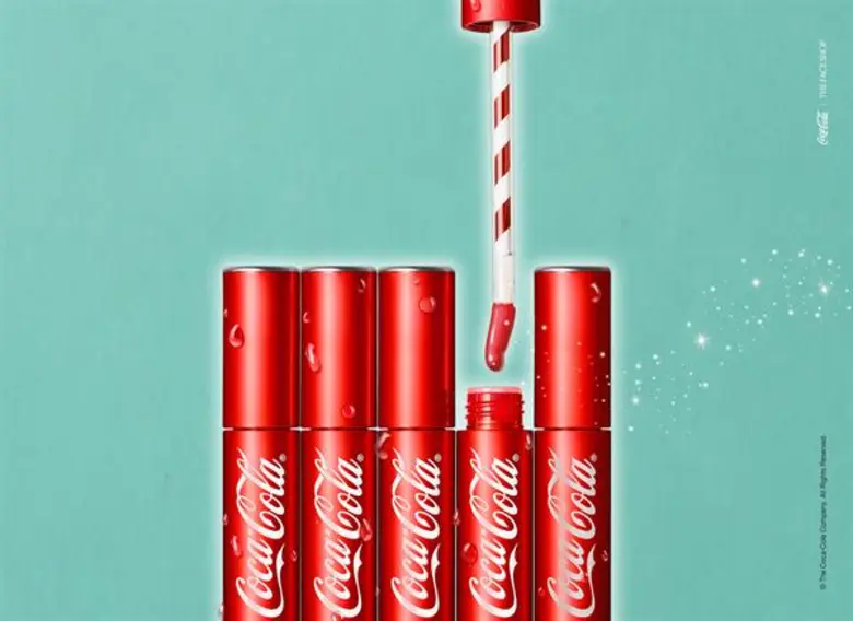 “เดอะเฟสชอป” เอาใจแฟนคลับ Coca-Cola เปิดตัวคอลเลกชั่นใหม่ โดดเด่น สะดุดตา น่าสะสม