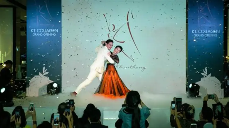 คุยกับ “อนันดา” หาเคล็ดลับ “สมาร์ท” และ “สตรอง” ตั้งแต่เข้าวงการ 13 ถึง 37 ปี พร้อมสาวในสเปค  งานเปิดตัว “KT COLLAGEN”