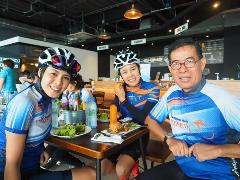 ดร.ทวีลาภ ฤทธาภิรมย์ กรรมการผู้ช่วยผู้จัด...