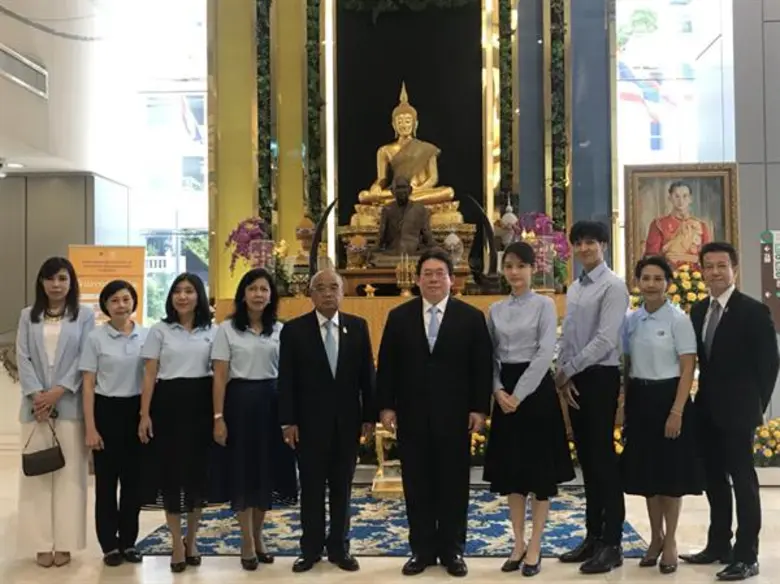 สถานีวิทยุโทรทัศน์ไทยทีวีสีช่อง 3 และ บริ...