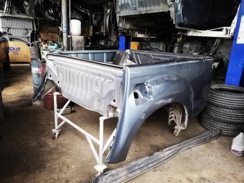 หลังจากประสบอุบติเหตุชนกระบะเลี้ยวตัดหน้า...