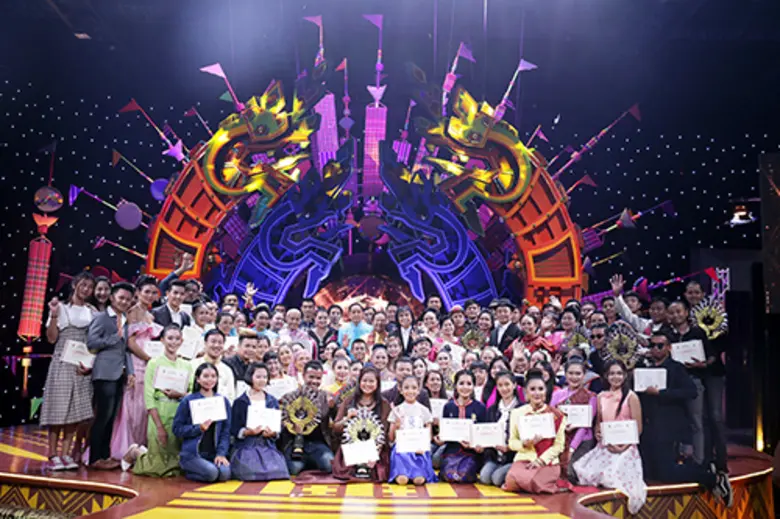 ช่องเวิร์คพอยท์ ร่วมกับ กระทรวงวัฒนธรรม มอบรางวัล “สุดยอดหมอลำ” จากรายการ ไมค์ทองคำหมอลำฝังเพชร!